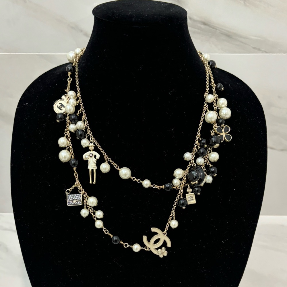 Chanel Necklace.